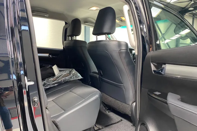 Toyota Hilux din 2026 cu 10 km - oferta TOY227383 - foto 19