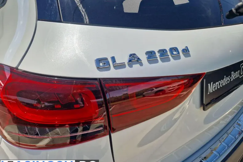 Mercedes-Benz GLA (Clasa GLA) din 2021 cu 71.350 km - oferta MER227387 - foto 17