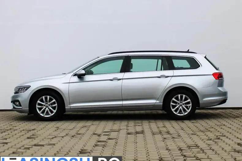 Volkswagen Passat din 2022 cu 130.419 km - oferta VOL227395 - foto 2