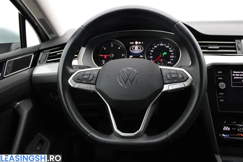 Volkswagen Passat din 2022 cu 130.419 km - oferta VOL227395 - foto 16