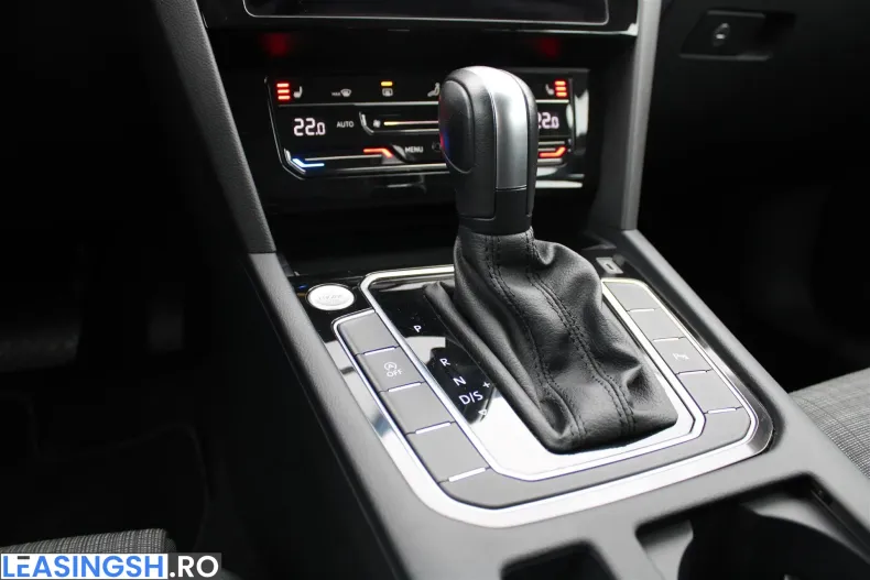 Volkswagen Passat din 2022 cu 130.419 km - oferta VOL227395 - foto 20
