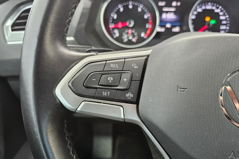 Volkswagen Tiguan din 2021 cu 69.249 km - oferta VOL227397 - foto 11