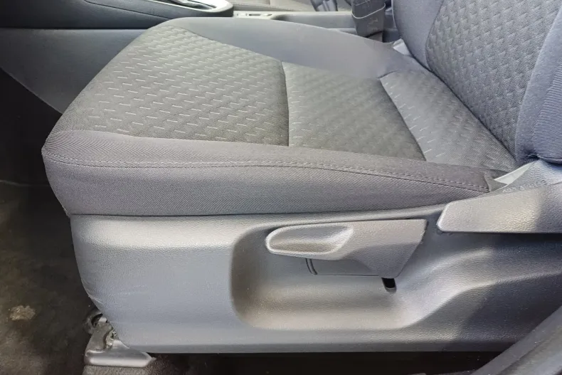Toyota Yaris Cross din 2025 cu 14.965 km - oferta TOY227399 - foto 8