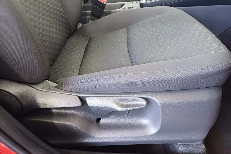 Toyota Yaris Cross din 2025 cu 14.965 km - oferta TOY227399 - foto 22