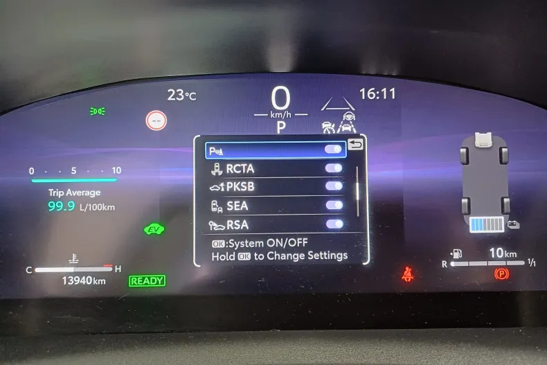 Toyota Corolla Cross din 2025 cu 13.940 km - oferta TOY227400 - foto 15