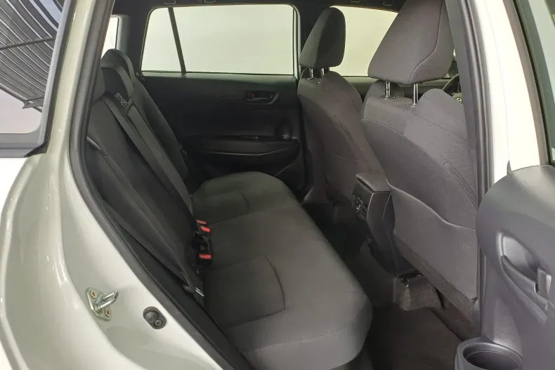 Toyota Corolla Cross din 2025 cu 13.940 km - oferta TOY227400 - foto 26