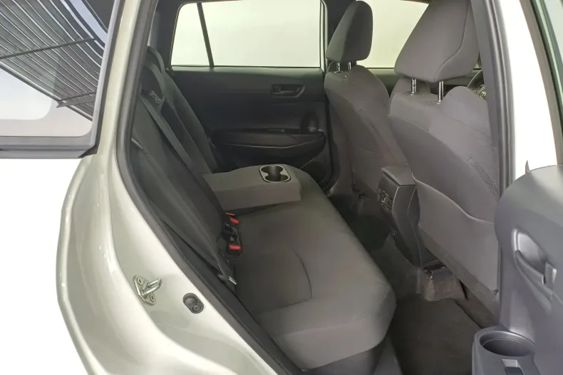 Toyota Corolla Cross din 2025 cu 13.940 km - oferta TOY227400 - foto 27