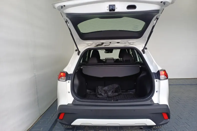 Toyota Corolla Cross din 2025 cu 13.940 km - oferta TOY227400 - foto 30