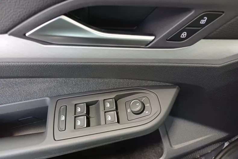 Volkswagen Golf din 2023 cu 35.420 km - oferta VOL227402 - foto 7