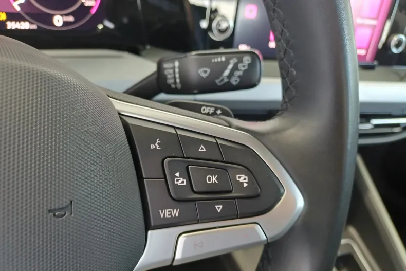 Volkswagen Golf din 2023 cu 35.420 km - oferta VOL227402 - foto 10