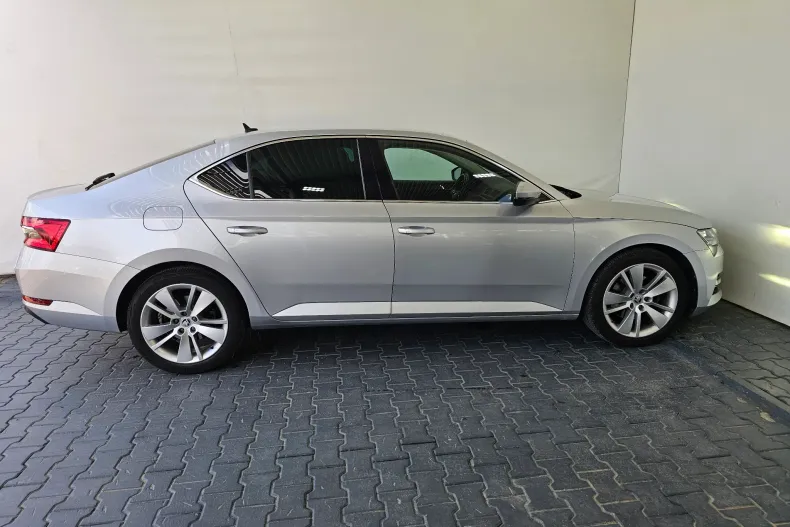 Skoda Superb din 2021 cu 124.744 km - oferta SKO227403 - foto 31