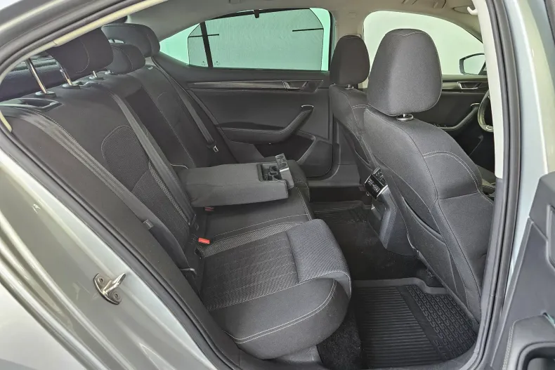 Skoda Superb din 2021 cu 124.744 km - oferta SKO227403 - foto 36