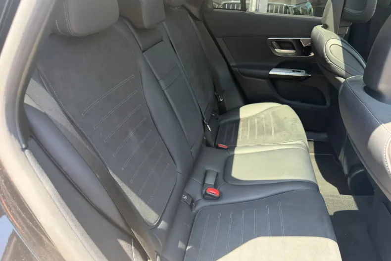 Mercedes-Benz GLC (Clasa GLC) din 2023 cu 30.362 km - oferta MER227407 - foto 11