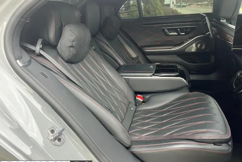 Mercedes-Benz S 63 AMG (Clasa S) din 2023 cu 26.500 km - oferta MER227423 - foto 8