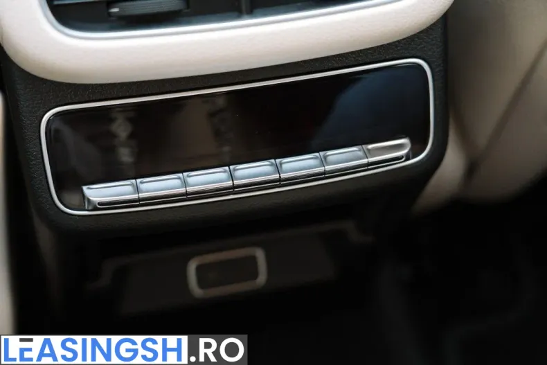Mercedes-Benz GLE 400 (Clasa GLE) din 2024 cu 25.500 km - oferta MER227426 - foto 24