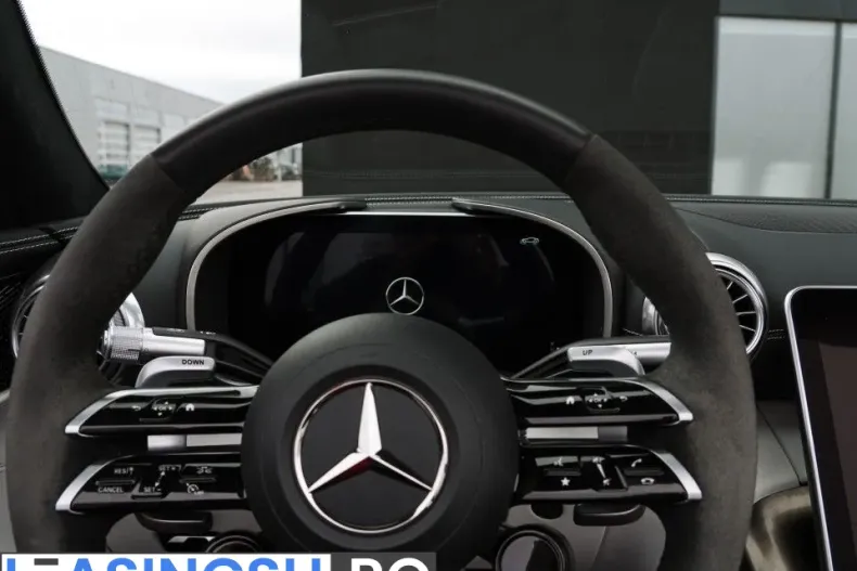 Mercedes-Benz SL 63 AMG (Clasa SL) din 2023 cu 7.500 km - oferta MER227433 - foto 9