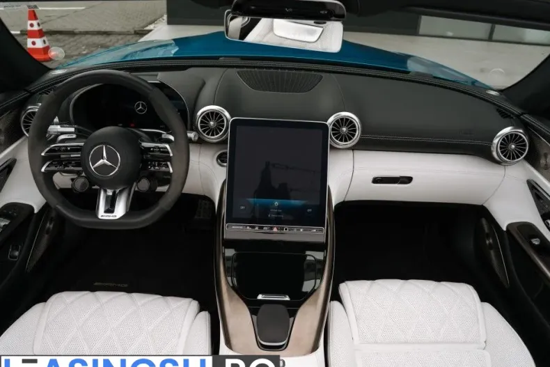 Mercedes-Benz SL 63 AMG (Clasa SL) din 2023 cu 7.500 km - oferta MER227433 - foto 10