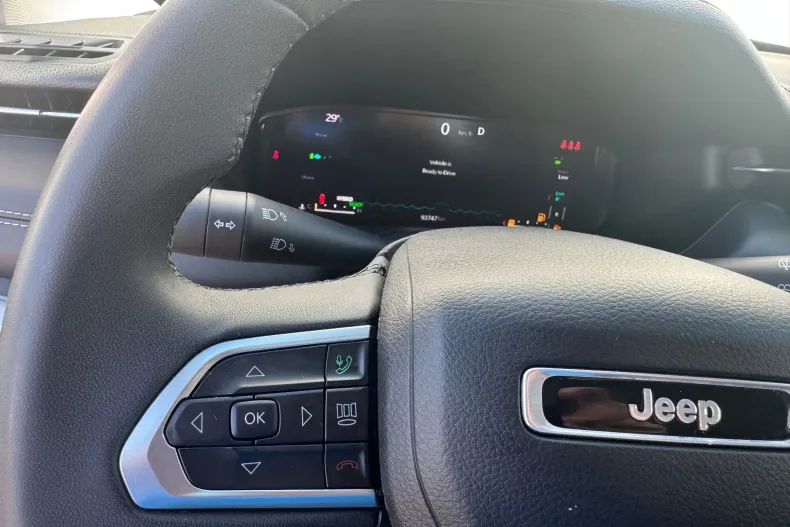 Jeep Compass din 2023 cu 93.747 km - oferta JEE227448 - foto 29