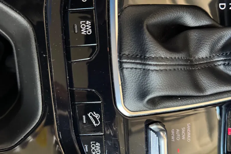 Jeep Compass din 2023 cu 93.747 km - oferta JEE227448 - foto 31