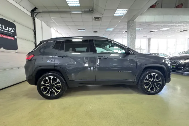 Jeep Compass din 2023 cu 100.500 km - oferta JEE227449 - foto 7