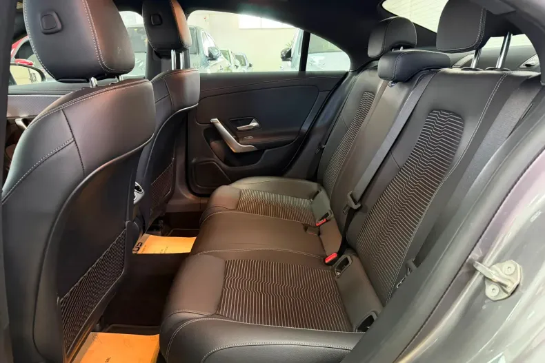 Mercedes-Benz CLA 250 (Clasa CLA) din 2022 cu 110.691 km - oferta MER227450 - foto 13