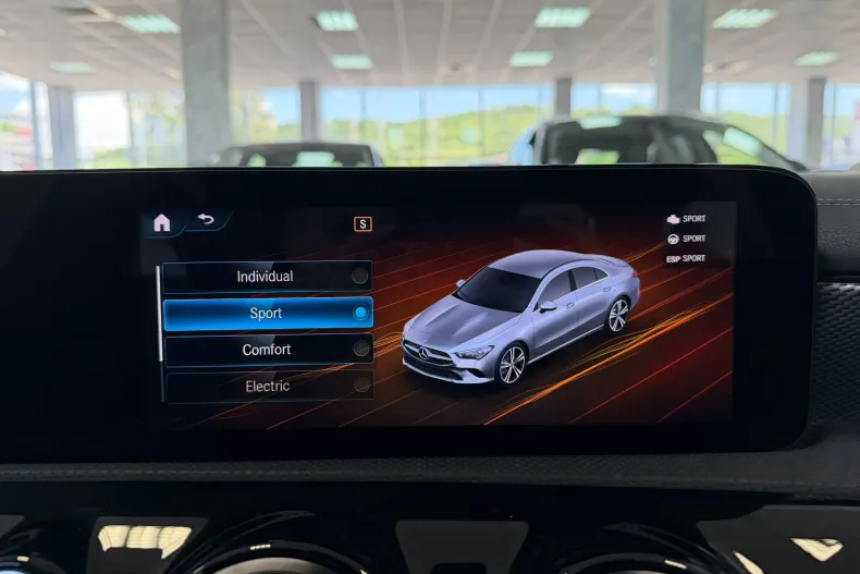 Mercedes-Benz CLA 250 (Clasa CLA) din 2022 cu 110.691 km - oferta MER227450 - foto 24