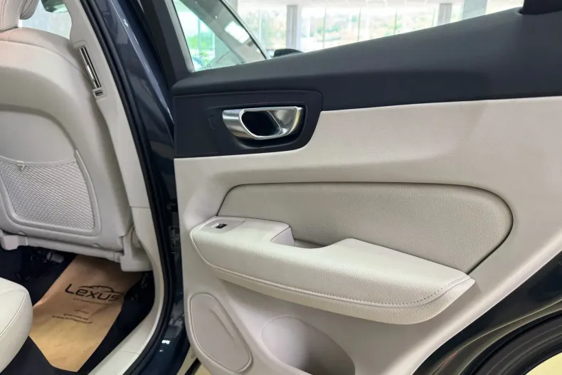 Volvo XC60 din 2021 cu 110.497 km - oferta VOL227451 - foto 22