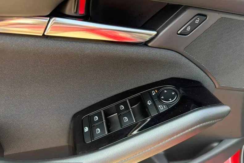 Mazda 3 din 2025 cu 7.049 km - oferta MAZ227468 - foto 10