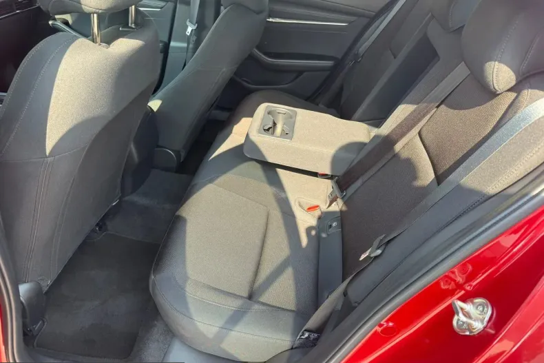 Mazda 3 din 2025 cu 7.049 km - oferta MAZ227468 - foto 24