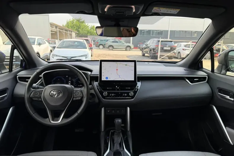 Toyota Corolla Cross din 2024 cu 14.664 km - oferta TOY227469 - foto 18