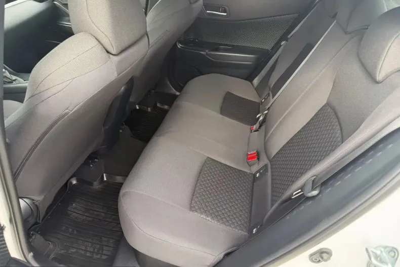 Toyota C-HR din 2022 cu 71.350 km - oferta TOY227470 - foto 20