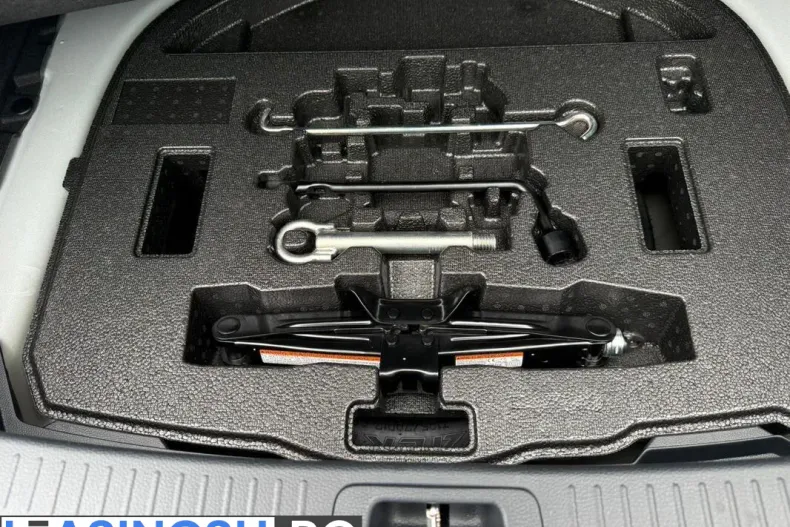 Toyota Corolla din 2025 cu 2.576 km - oferta TOY227472 - foto 12