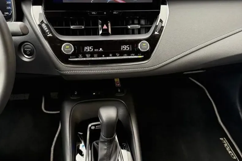 Toyota Corolla din 2025 cu 2.576 km - oferta TOY227472 - foto 16
