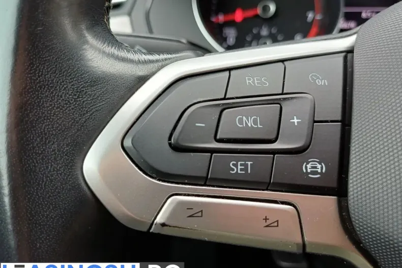 Volkswagen Passat din 2020 cu 96.676 km - oferta VOL227477 - foto 19