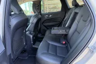 Volvo XC60 din 2020 cu 65.671 km - oferta VOL227480 - foto 17