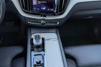 Volvo XC60 din 2020 cu 65.671 km - oferta VOL227480 - foto 21