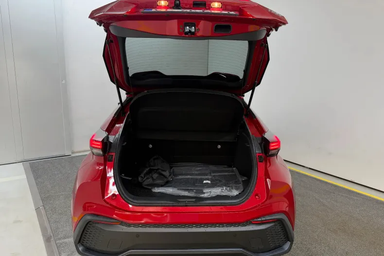 Toyota C-HR din 2025 cu 9.086 km - oferta TOY227483 - foto 8