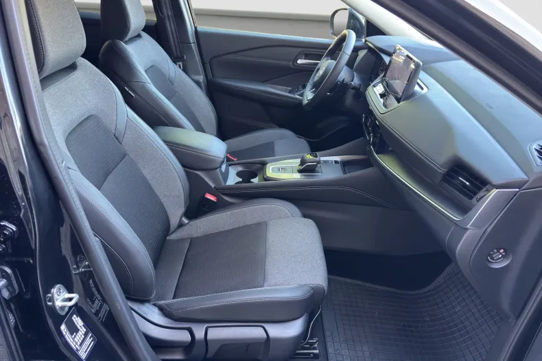 Nissan Qashqai din 2025 cu 19.100 km - oferta NIS227501 - foto 7