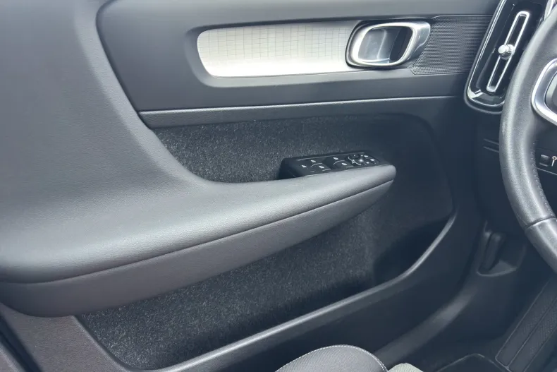 Volvo XC40 din 2020 cu 118.000 km - oferta VOL227502 - foto 20