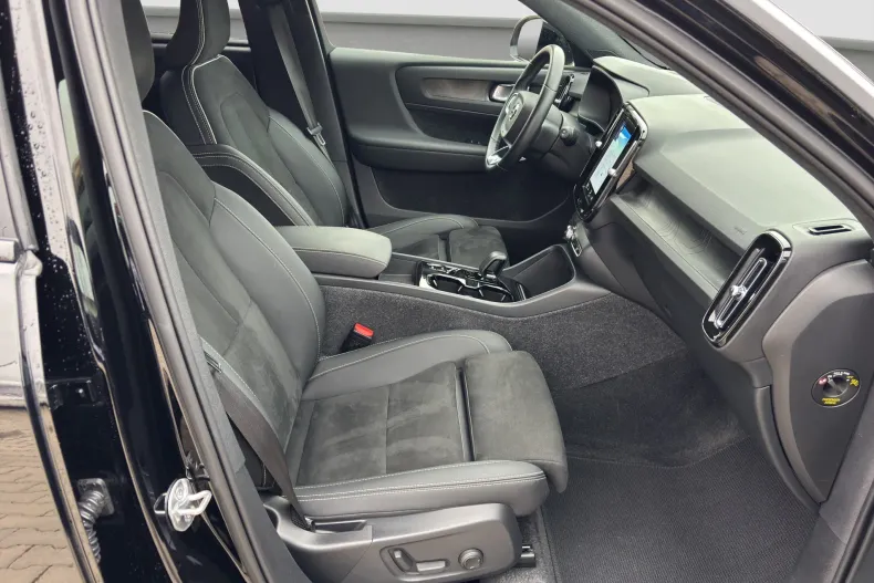 Volvo XC40 din 2022 cu 109.600 km - oferta VOL227503 - foto 7