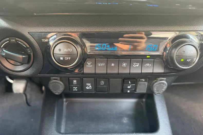Toyota Hilux din 2022 cu 98.000 km - oferta TOY227508 - foto 11