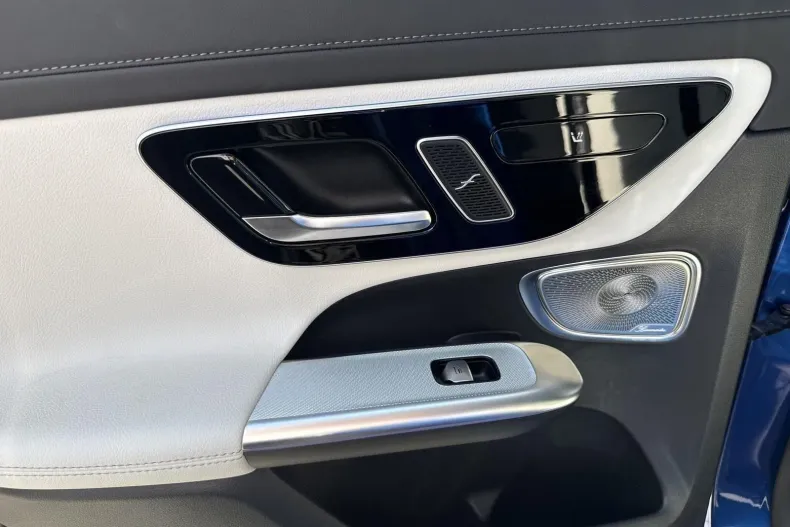 Mercedes-Benz GLC (Clasa GLC) din 2025 cu 20.223 km - oferta MER227522 - foto 19