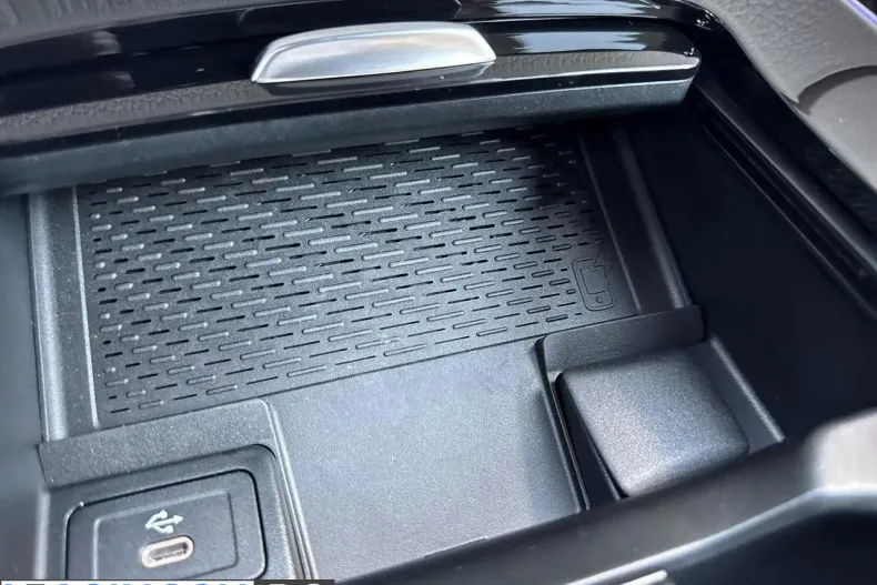 Mercedes-Benz GLA (Clasa GLA) din 2026 cu 6.000 km - oferta MER227523 - foto 22