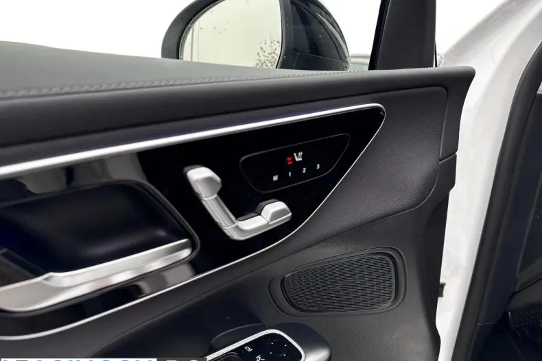 Mercedes-Benz GLC (Clasa GLC) din 2025 cu 8 km - oferta MER227529 - foto 11