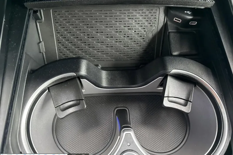 Mercedes-Benz EQG (Clasa G) din 2024 cu 6.000 km - oferta MER227533 - foto 18