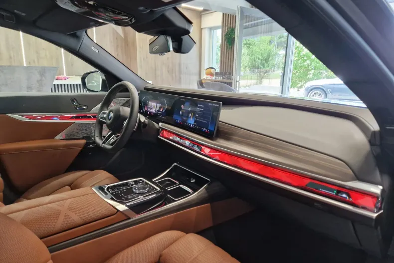 BMW 740d (Seria 7) din 2026 cu 67.000 km - oferta BMW227539 - foto 10