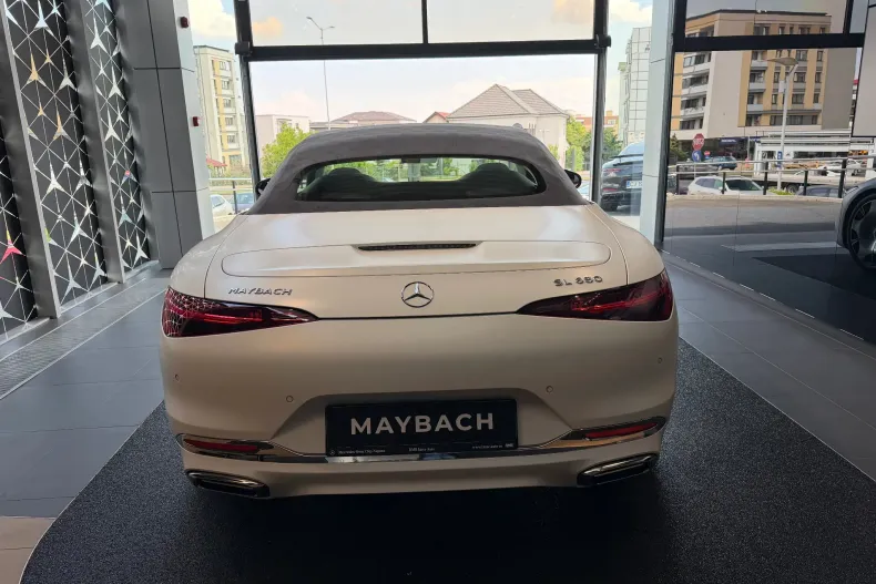 Mercedes-Benz SL 680 (Clasa SL) din 2025 cu 12.300 km - oferta MER227543 - foto 5
