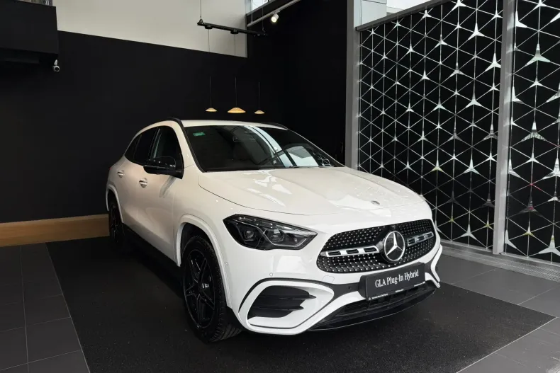 Mercedes-Benz GLA (Clasa GLA) din 2026 cu 6 km - oferta MER227544 - foto 2