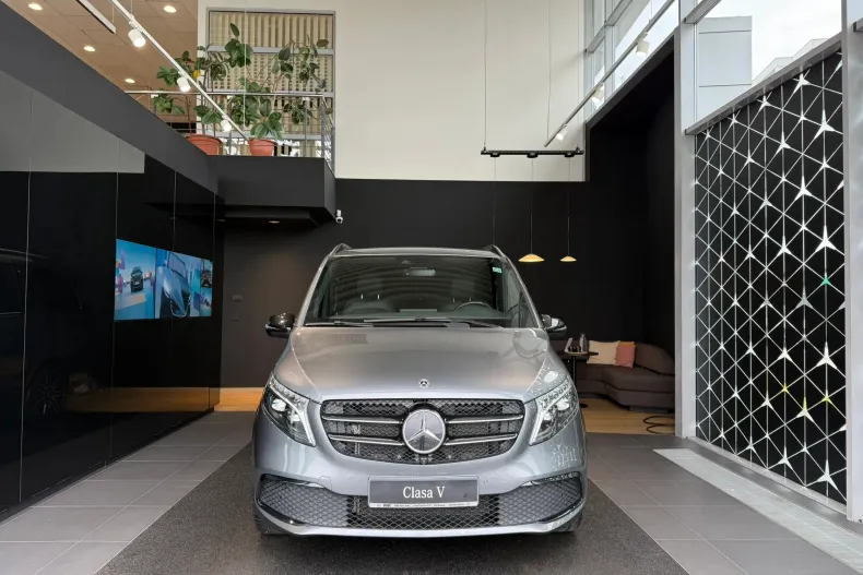 Mercedes-Benz V (Clasa V) din 2023 cu 60.000 km - oferta MER227545 - foto 1