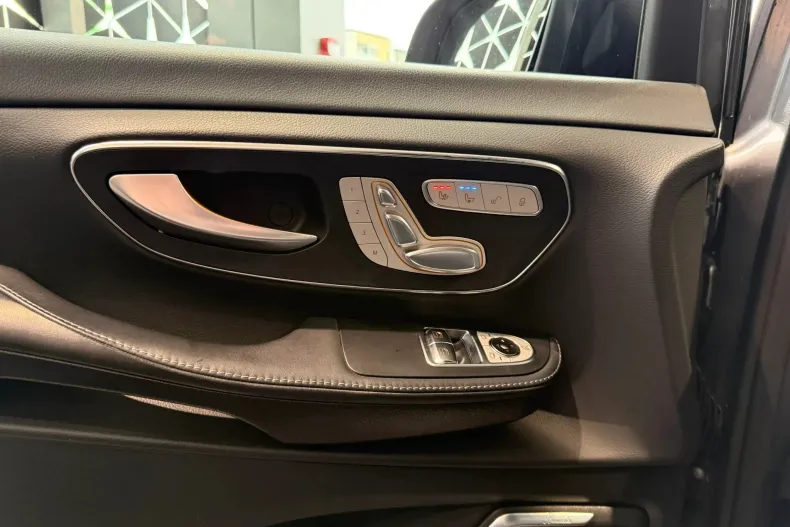 Mercedes-Benz V (Clasa V) din 2023 cu 60.000 km - oferta MER227545 - foto 8